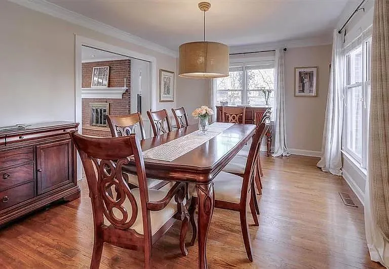 555 Greenland Rd — Photo 15