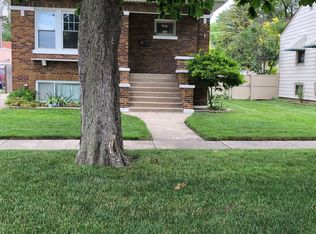 8122 45th St, Lyons, IL 60534
