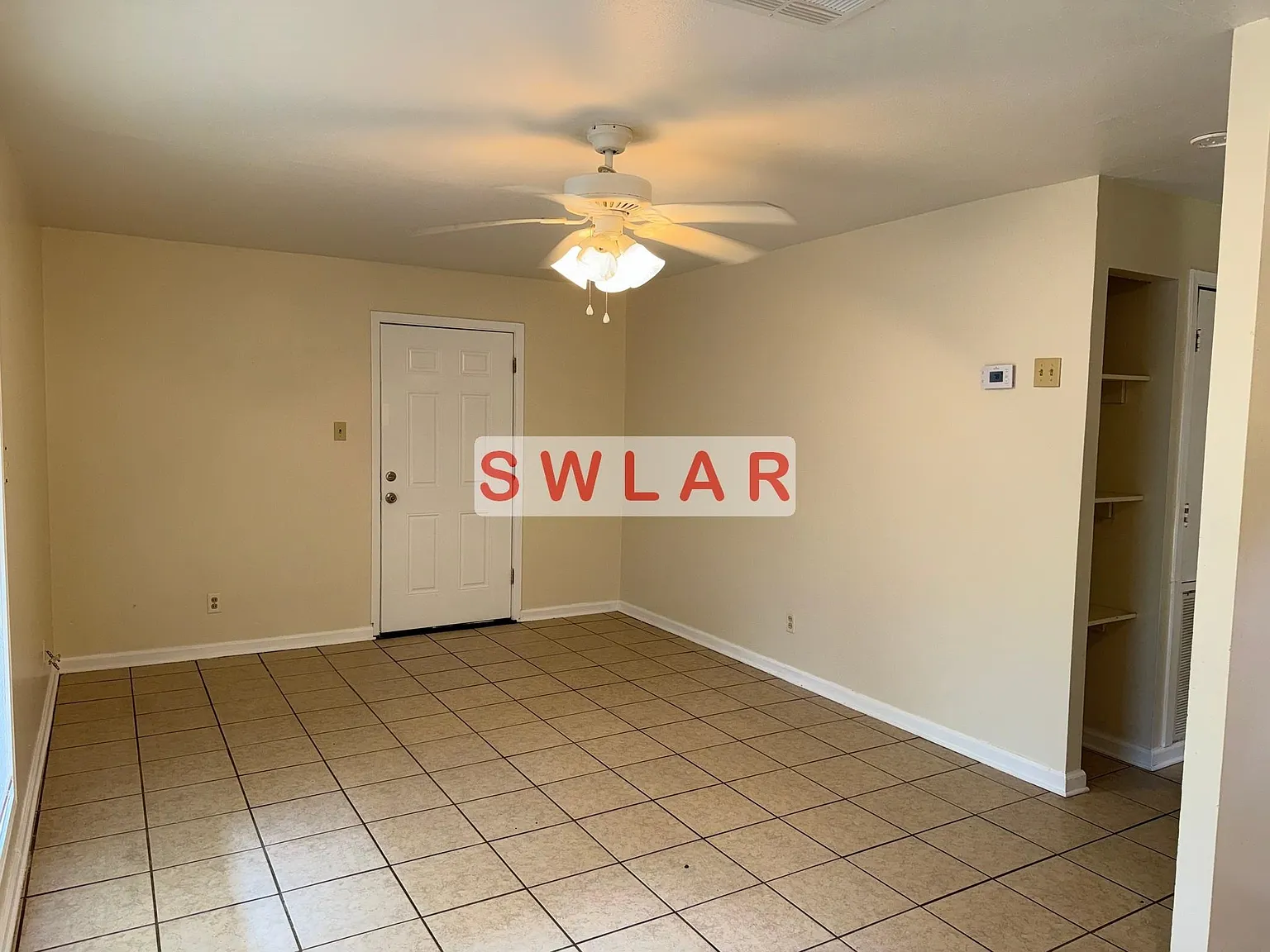 3 bed, 800 sqft, $995 — Photo 4