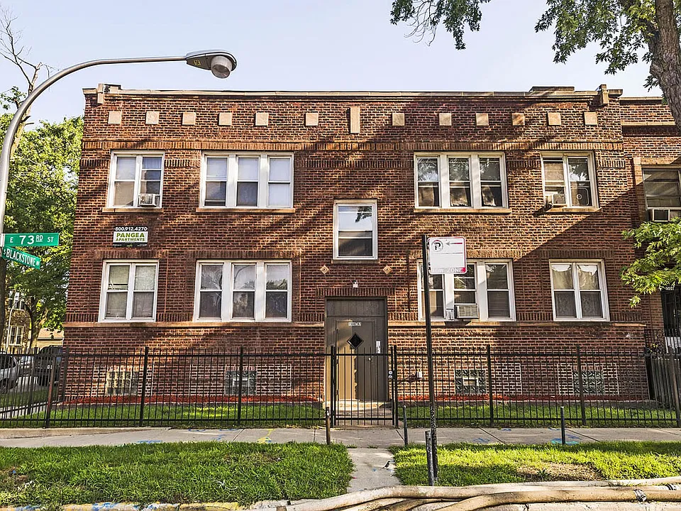 7249 S Blackstone