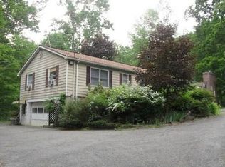 27 Decker Rd, Ancram, NY 12502