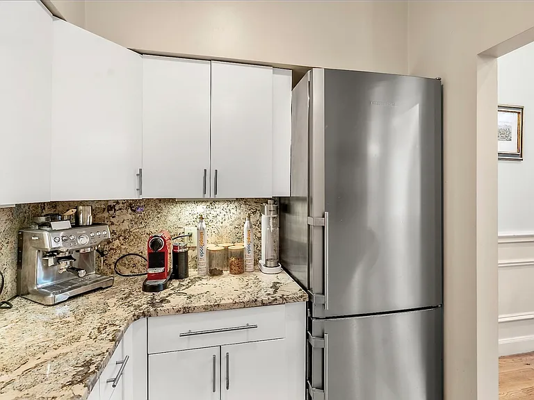 341 Beacon St #2F — Photo 16