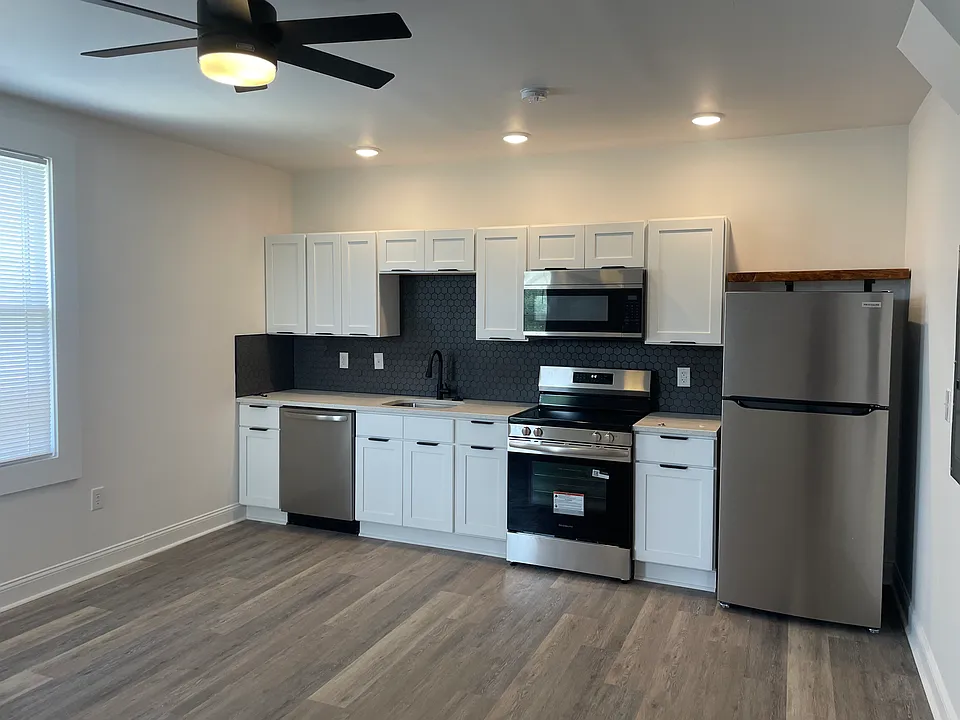 441 Rivermont Ave #2