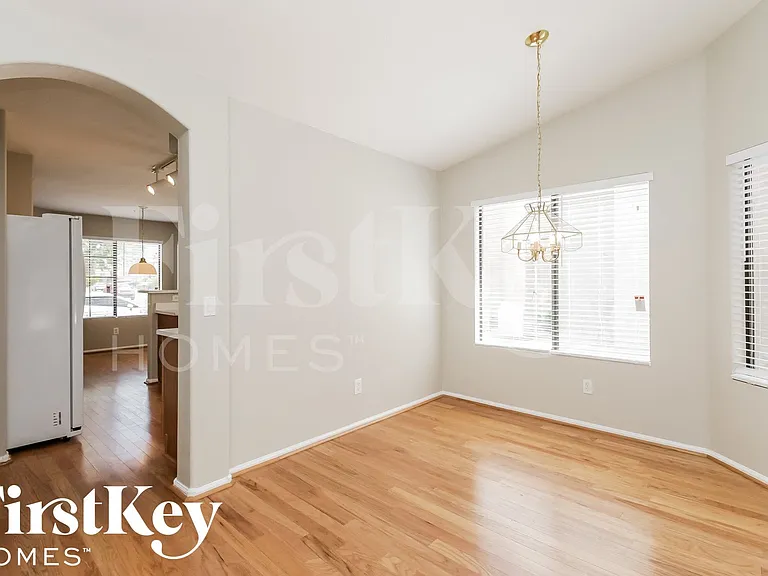20442 N 38th Dr — Photo 5