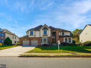 5503 Ashleigh Rd, Fairfax, VA 22030