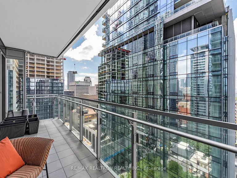 55 Scollard St #2005 — Photo 22