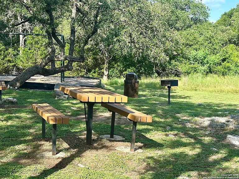 24842 Fairway Spgs — Photo 31