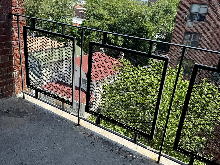 1411 Avenue V #6H — Photo 6
