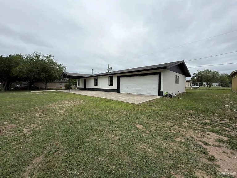 21806 Hidalgo St — Photo 3