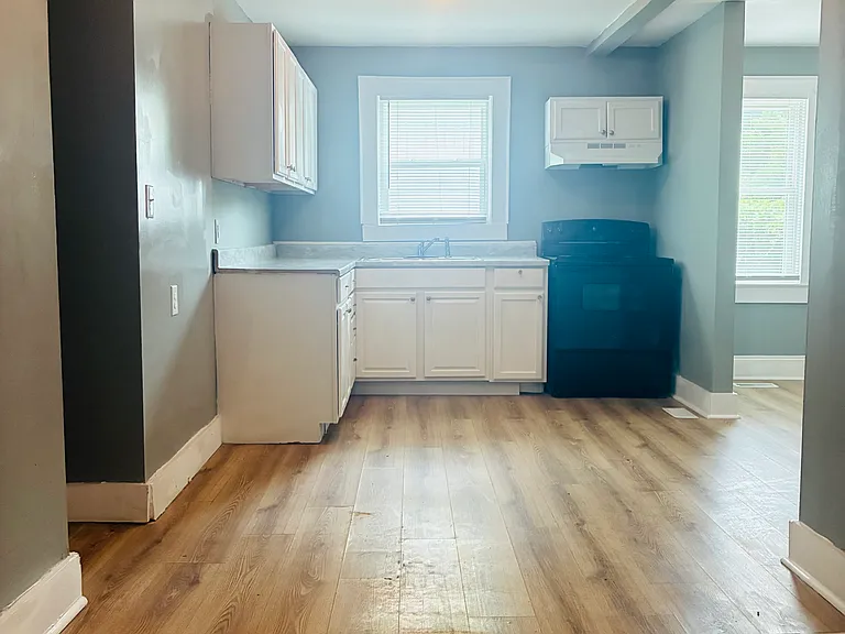 416 Mint St — Photo 3