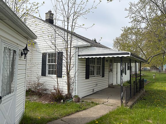 3rd image of 25 Shelby Dr