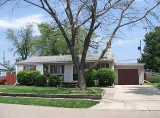 12 Delaine Dr, Normal, IL 61761