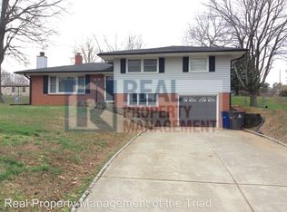 520 Old Hollow Rd, Winston Salem, NC 27105