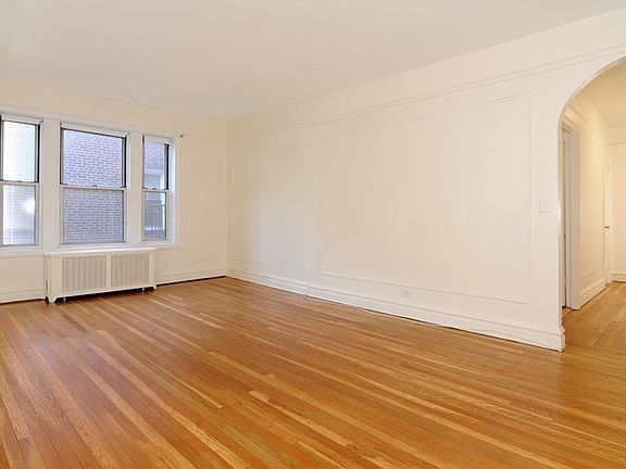 3rd image of 1468 Midland Ave APT 3C