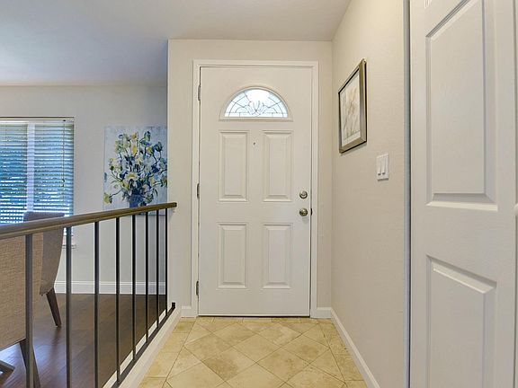 3rd image of 5540 Sunny Oaks Dr