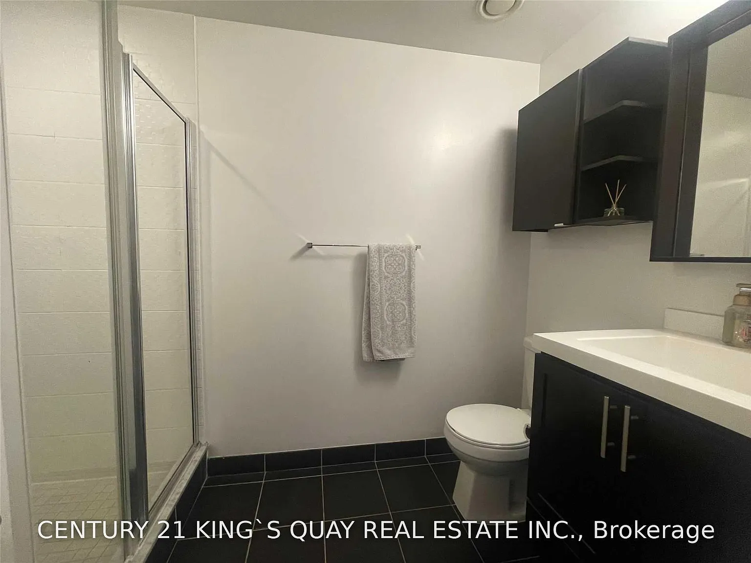 1 bed, $2,300 — Photo 4
