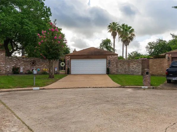 6903 Clee Ln, Spring, TX 77379
