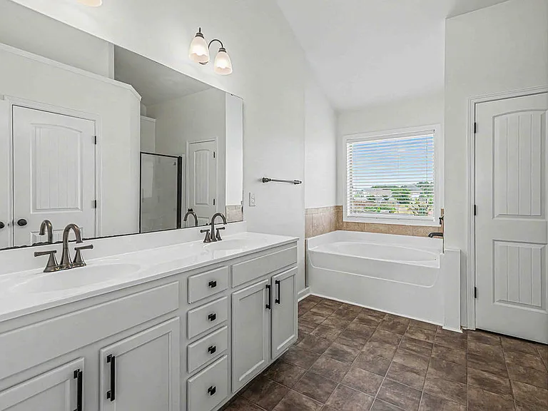 123 Saw Grass Dr — Photo 27