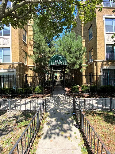 3154 W Wilson Ave #3S Photo 1