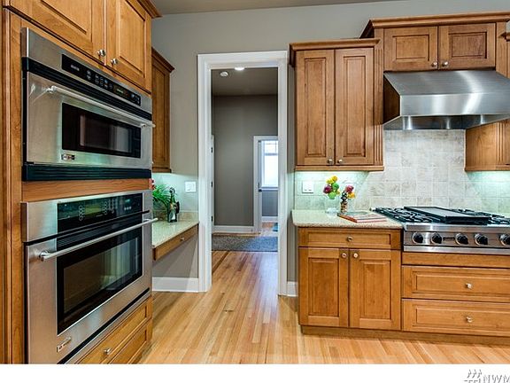 2nd image of 13911 49th Avenue Ct NW