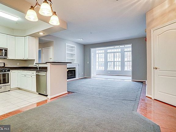 5th image of 6611 Netties Ln Unit 24H