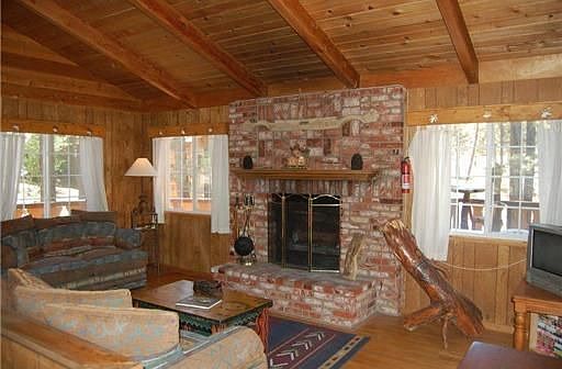 5th image of 541 Bernhardt Ln