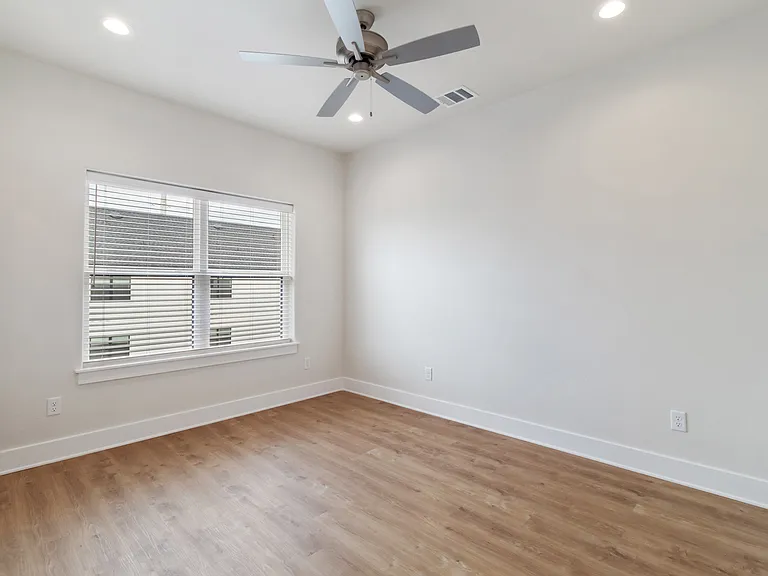 310 Fairway Dr #113 — Photo 23