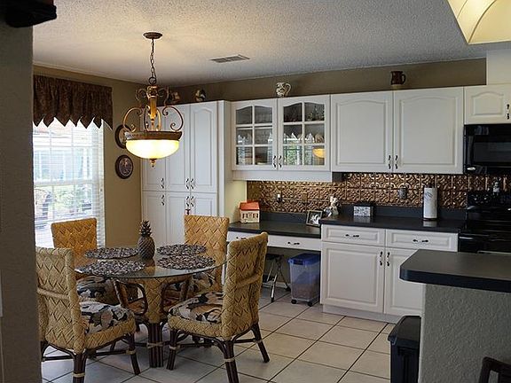 4th image of 8603 Coral Creek Loop