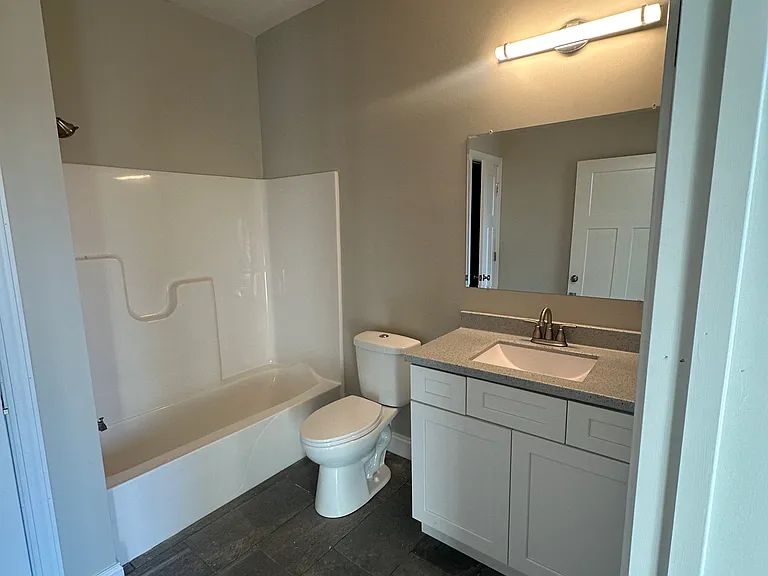 567 Dupont Rd #303 — Photo 10