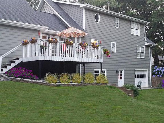 3rd image of 3650 Bay Leaf Dr