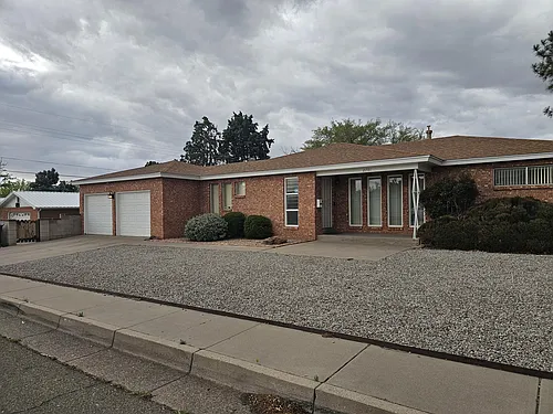 2701 Cagua Dr NE Photo 1