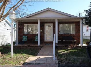 836 S Washington St, Saint Albans, WV 25177