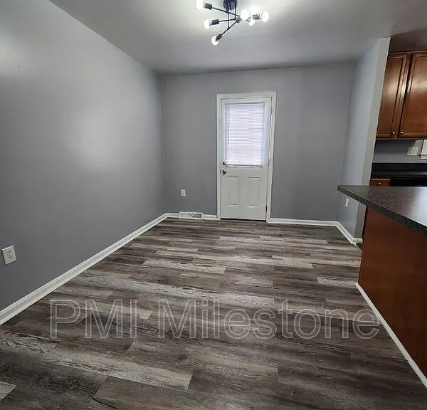 3333 Swann Rd — Photo 3