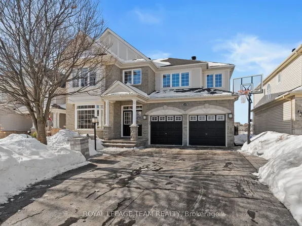 430 Kilmarnock Way, Ottawa, ON K2J 0M5