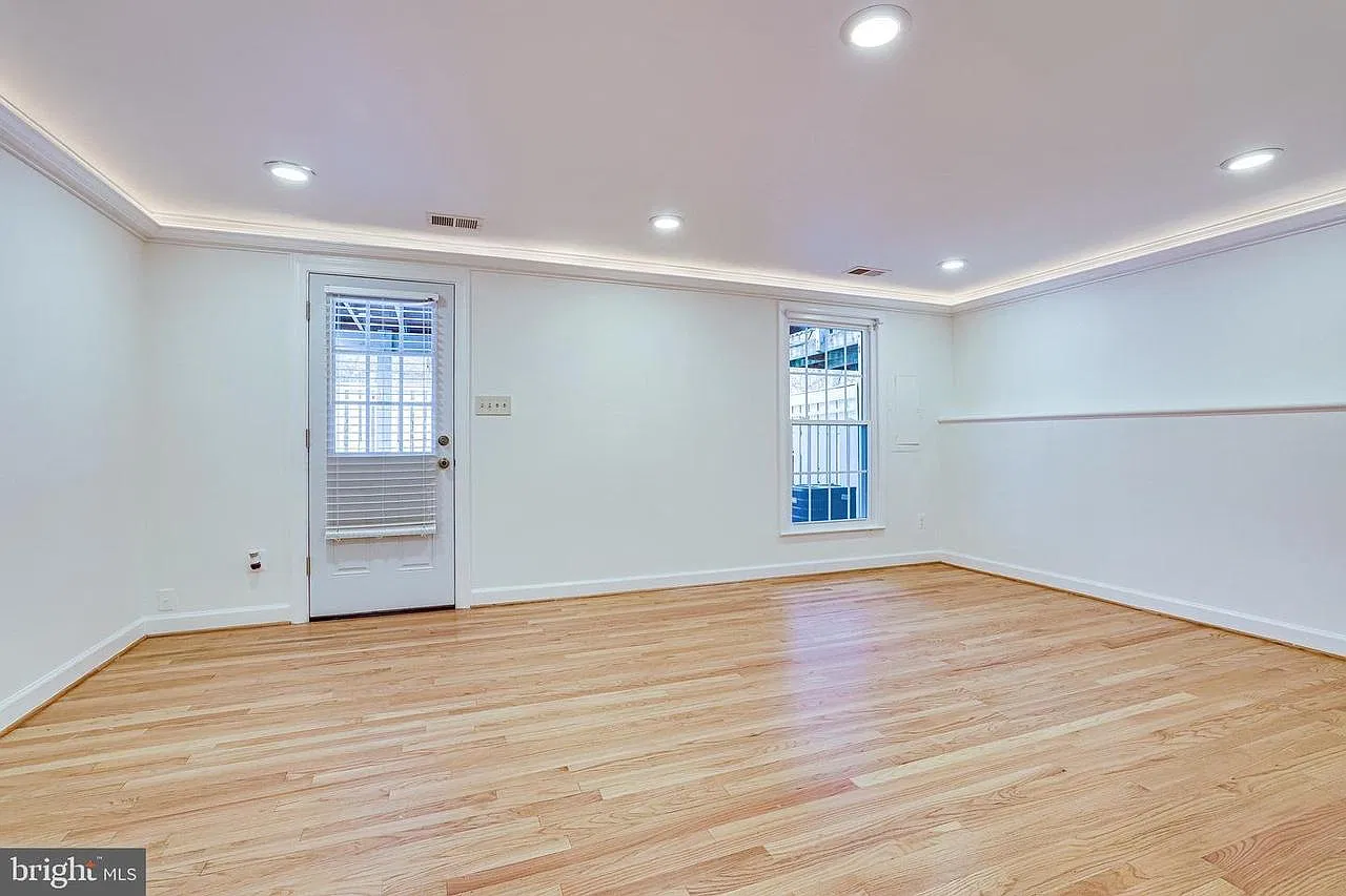 1 bed, 1740 sqft, $1,700 — Photo 3