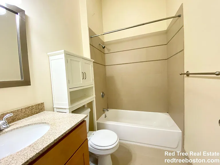 395 W Broadway #4F — Photo 10