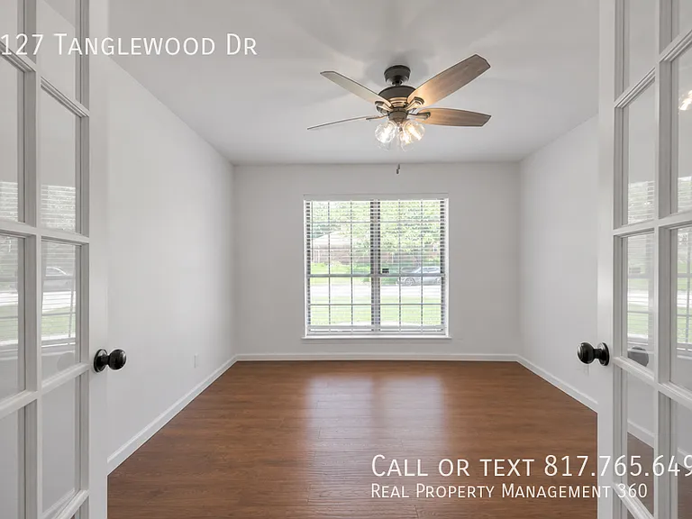 2127 Tanglewood Dr — Photo 11