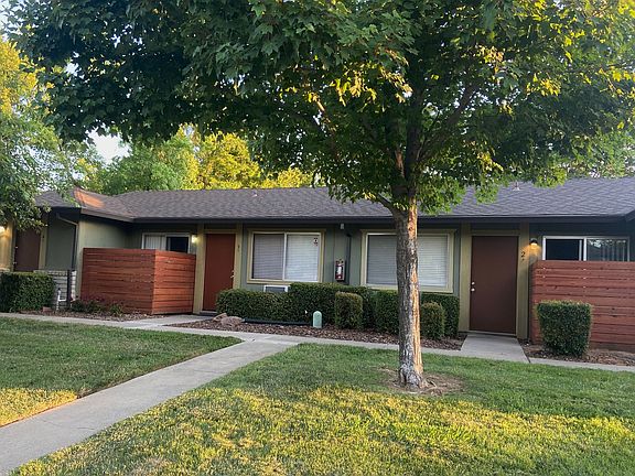 3rd image of 9521 Emerald Park Dr APT 47