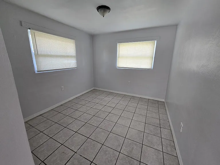 919 Randall St #921 — Photo 17