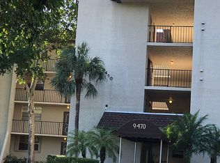 9470 Poinciana Pl, Davie, FL 33324