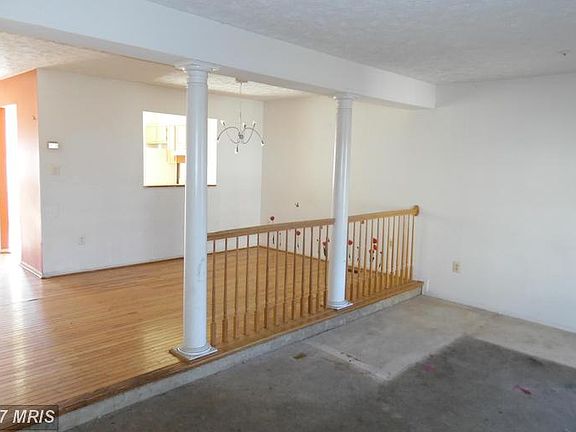 4th image of 506 Crusher Ct