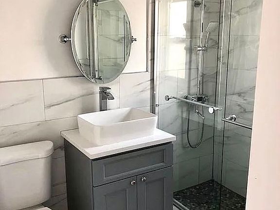 3rd image of 21-26 29th St #2F