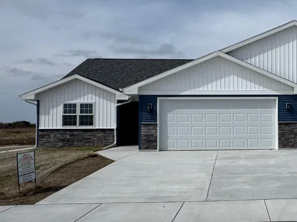 1125 Red Hawk Drive, Milton, WI 53563