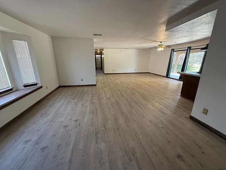 17343 Buckthorn Ave — Photo 42