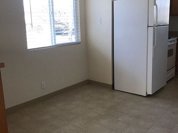 4th image of 122 Towne Ter APT 5