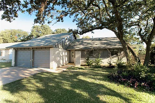 4700 Running Deer Dr Photo 1