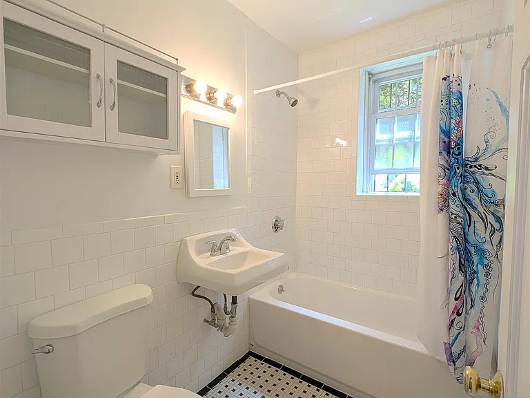 14 Ware St #2 — Photo 15