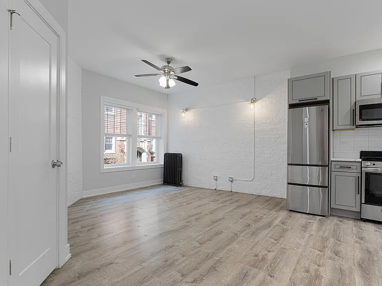 6035-6045 N Winthrop Ave #1055-1067 — Photo 32