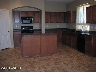 4th image of 13703 N 175th Ct