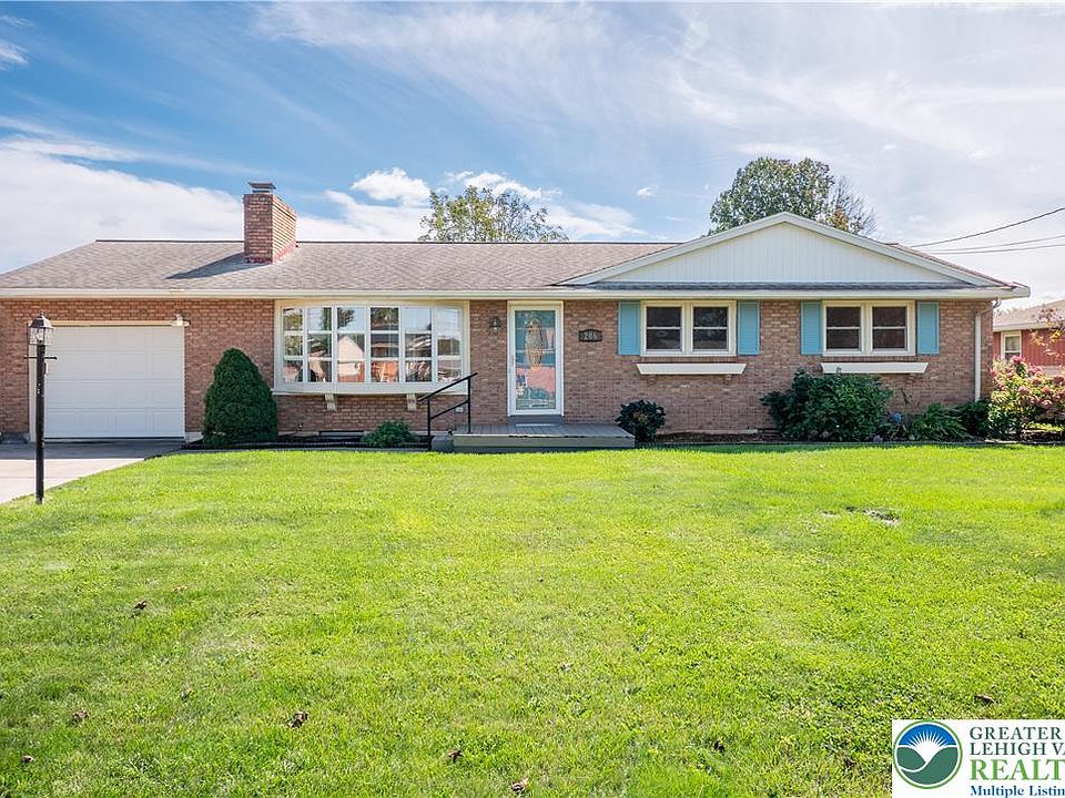 1st image of 206 W McKinley Ave